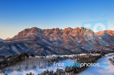 Ulsan Bawi Rock In Seoraksan Mountains In Winter, South Korea Stock Photo