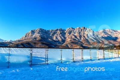 Ulsan Bawi Rock In Seoraksan Mountains In Winter, South Korea Stock Photo