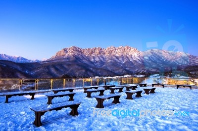 Ulsan Bawi Rock In Seoraksan Mountains In Winter, South Korea Stock Photo