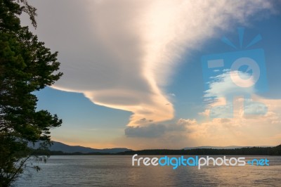 Unusual Cloud Formation Over Lake Garten Stock Photo