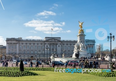 Victoria Memorial Outside Buckingham Palace Stock Photo