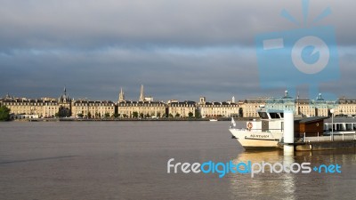 View Across The River Garonne From Stalingrad Stock Photo