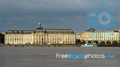 View Across The River Garonne From Stalingrad Stock Photo