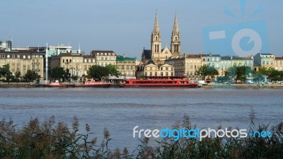 View Across The River Garonne From Stalingrad Stock Photo