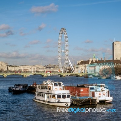 View Along The River Thames To The London Eye Stock Photo