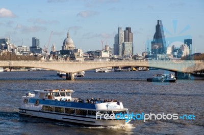 View Along The River Thames Towards The Financial District Stock Photo