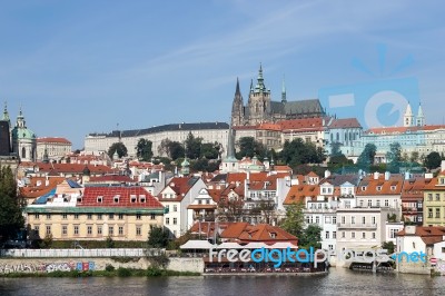 View From Charles Bridge Towards The St Vitus Cathedral  In Prag… Stock Photo