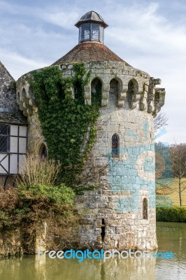 View Of  A Building On The Scotney Castle Estate Stock Photo