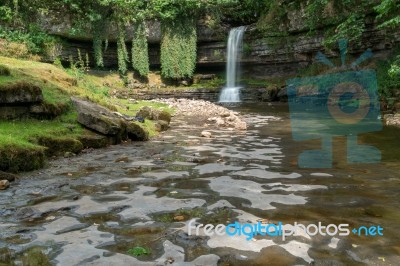 View Of Askrigg Waterfall In The Yorkshire Dales National Park Stock Photo