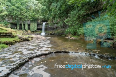 View Of Askrigg Waterfall In The Yorkshire Dales National Park Stock Photo