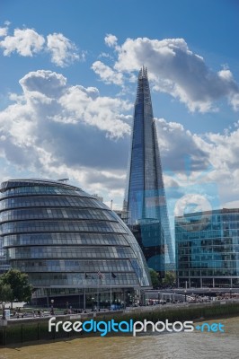 View Of City Hall London And The Shard Stock Photo