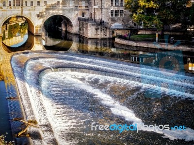 View Of Pulteney Bridge And Weir In Bath Stock Photo