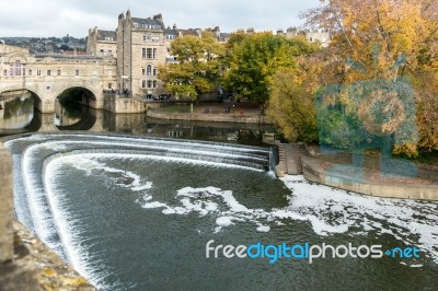 View Of Pulteney Bridge In Bath Stock Photo