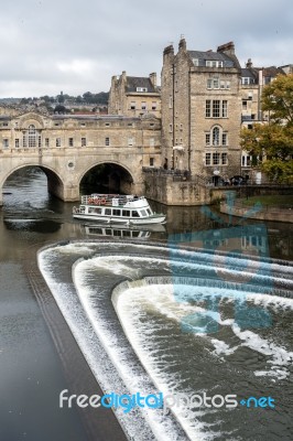 View Of Pulteney Bridge In Bath Somerset Stock Photo