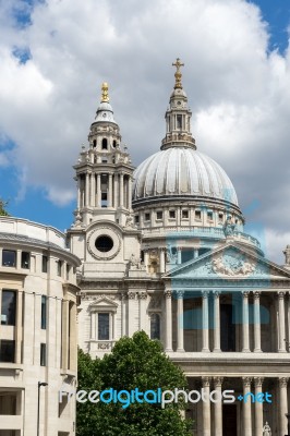 View Of St Paul's Cathedral Stock Photo