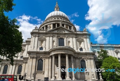 View Of St Paul's Cathedral Stock Photo