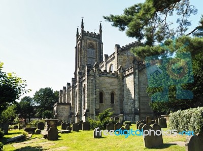 View Of St Swithun's Church In East Grinstead Stock Photo