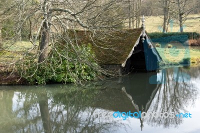 View Of The Boathouse On The Scotney Castle Estate Stock Photo