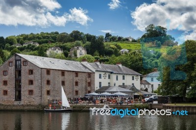 View Of The Steam Packet Inn In Totnes Stock Photo