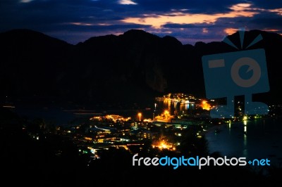 View Point Bay Koh Phi Phi Don On Sunset In Andaman Sea, Phi Phi… Stock Photo