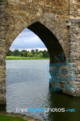 View Through An Arch At Leeds Castle Near Maidstone Kent Stock Photo