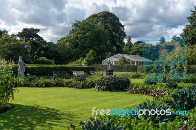 View To The Waterlilly House At Kew Gardens Stock Photo