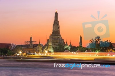 Wat Arun At Dusk Stock Photo