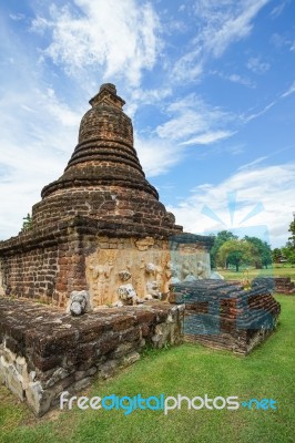 Wat Jedi Jed Teaw Temple In Sukhothai Province, Thailand Stock Photo