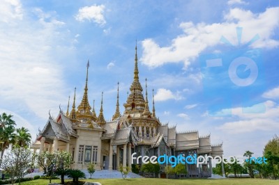 Wat Luang Pho To, Nakhon Ratchasima Thai Temple Blue Sky Stock Photo