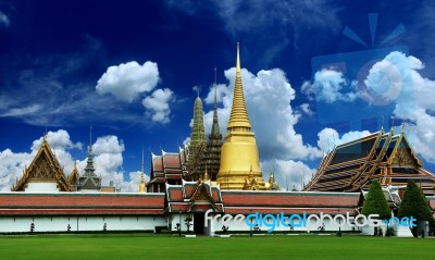 Wat Phra Kaew, Temple Of The Emerald Buddha With Blue Sky Bangkok, Asia Thailand Stock Photo