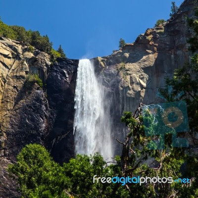 Waterfall In Yosemite National Park Stock Photo