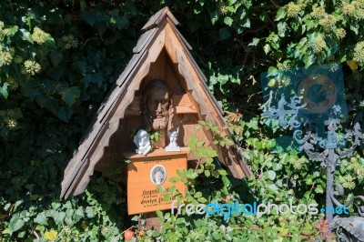 Well Kept Graveyard At The Maria Hilf Pilgrimage Church In Halls… Stock Photo