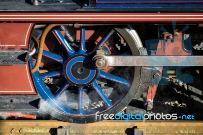 Wheel Of The Bluebell Steam Train At Sheffield Park Station Stock Photo