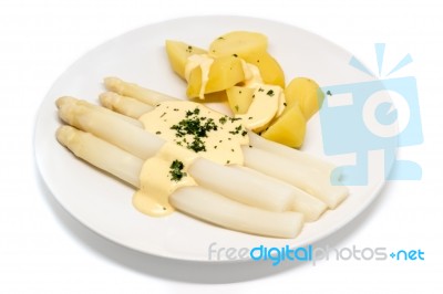 White Asparagus With Potatoes On A Plate Stock Photo