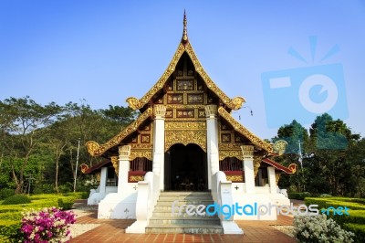 Wihan Phrachao Lan Thong Stock Photo