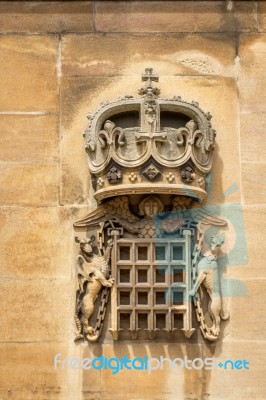 Windsor, Maidenhead & Windsor/uk - July 22 : Royal Emblem In Sto… Stock Photo