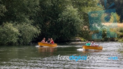 Windsor, Maidenhead & Windsor/uk - July 22 : Two Small Speedboat… Stock Photo