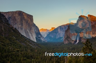 Yosemite Valley At Sunset Stock Photo