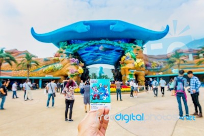 Zhuhai, Guangdong, China- Nov 9, 2017 : Ticket Of  The Zhuhai Chimelong Ocean Kingdom Park In Zhuhai, China Stock Photo