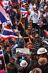 Bangkok-jan 13: Unidentified Thai Protesters Raise Banners To Re Stock Photo