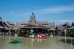 Pattaya, Chonburi Province, Thailand - December 18, 2016: Boat With Tourists On Tours Of The Market On The River At Pattaya Floating Market Stock Photo