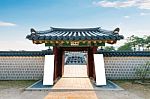 Roof Of Gyeongbokgung Palace In Seoul, Korea Stock Photo